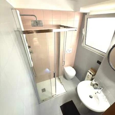 Vaticano Holynest 1 Bdr Aircon Wifi Appartement *